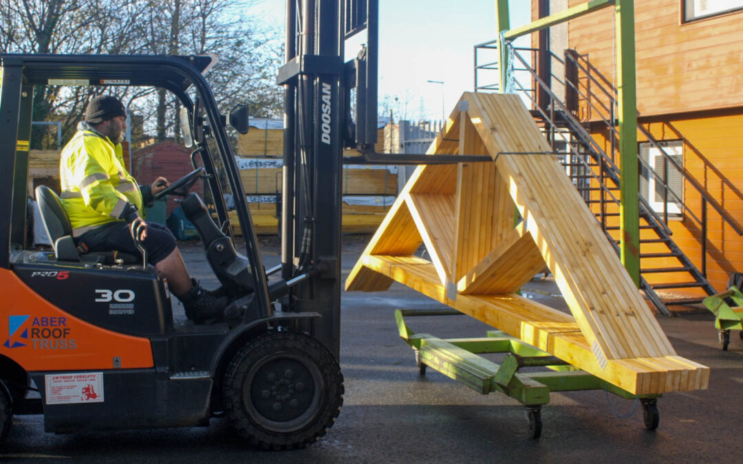 Building Your Home: Why Choose Roof Trusses?